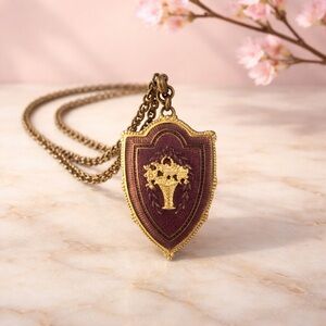 Vintage/Antique Enamel heraldic shield pendant necklace!
